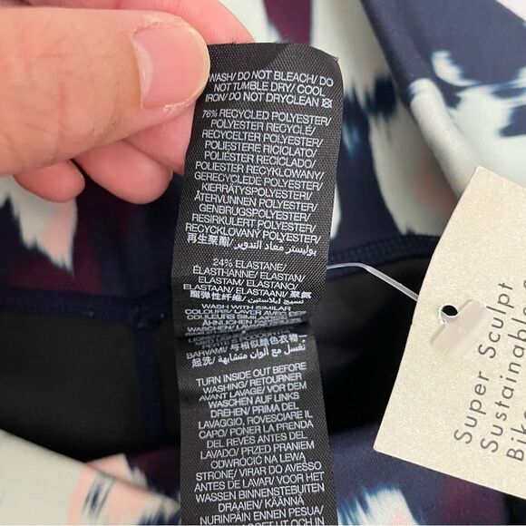 Sweaty Betty Super Sculpt Sustainable 8" Biker Shorts blue flow print small new! - Picture 5 of 9